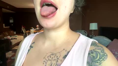 Snapshot of flirtygirlyy chatting on 31, 7, 2026 Ive Retired From Camming online show from 31, 7, 2026