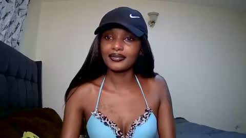 Snapshot of flirtyy_sheery chatting on 19, 1, 2025 sheery online show from 19, 1, 2025
