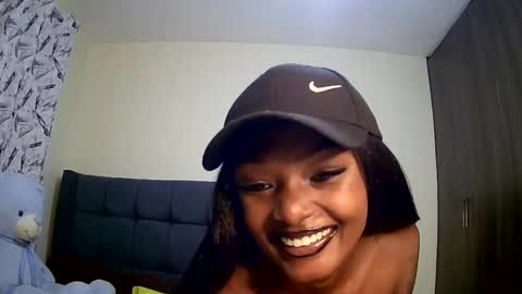 Snapshot of flirtyy_sheery chatting on 5, 2, 2025 sheery online show from 5, 2, 2025