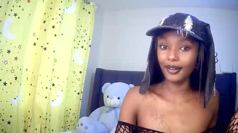 Snapshot of flirtyy_sheery chatting on 30, 9, 2025 sheery online show from 30, 9, 2025