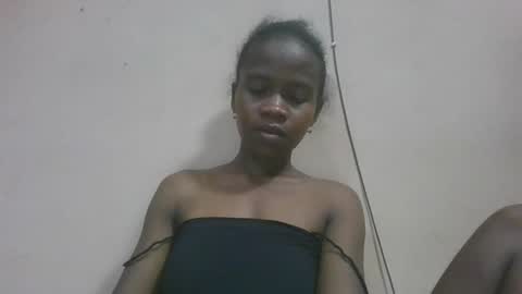 flora48230522373 online show from 5, 5, 2026