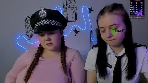 flora_nyx online show from 17, 1, 2026