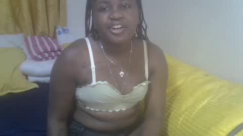 Snapshot of floral_q chatting on 10, 7, 2026 Floral online show from 10, 7, 2026
