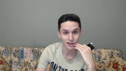 Snapshot of florecharming chatting on 12, 11, 2025 Flore online show from 12, 11, 2025