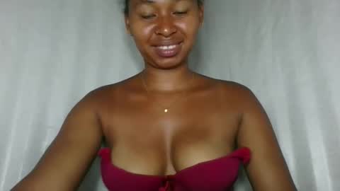 florencia011 online show from 5, 12, 2025