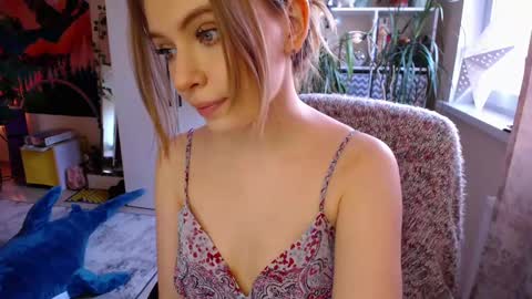 flower_elf online show from 7, 3, 2025