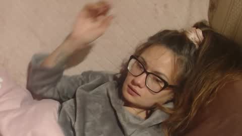 say meow and send tip  online show from 16, 11, 2025