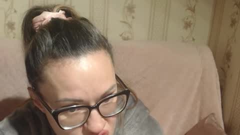 say meow and send tip  online show from 20, 12, 2025