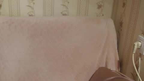 say meow and send tip  online show from 4, 2, 2026