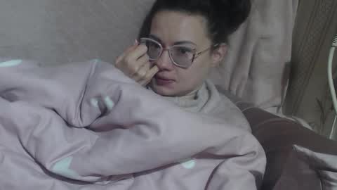 Snapshot of flowercandydoll13 chatting on 3, 3, 2026 say meow and send tip online show from 3, 3, 2026