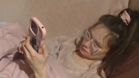 Snapshot of flowercandydoll13 chatting on 10, 3, 2026 say meow and send tip online show from 10, 3, 2026