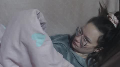 Snapshot of flowercandydoll13 chatting on 13, 3, 2026 say meow and send tip online show from 13, 3, 2026