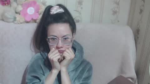 Snapshot of flowercandydoll13 chatting on 22, 3, 2026 say meow and send tip online show from 22, 3, 2026
