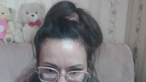 Snapshot of flowercandydoll13 chatting on 27, 3, 2026 say meow and send tip online show from 27, 3, 2026