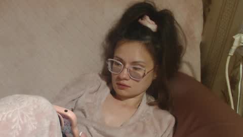 Snapshot of flowercandydoll13 chatting on 4, 4, 2026 say meow and send tip online show from 4, 4, 2026