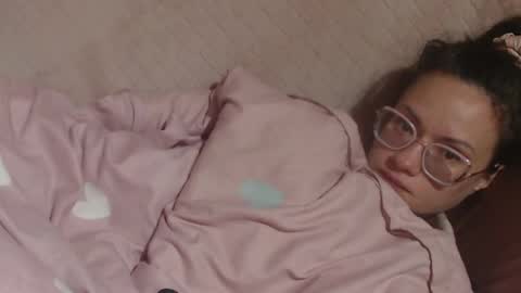 Snapshot of flowercandydoll13 chatting on 8, 4, 2026 say meow and send tip online show from 8, 4, 2026