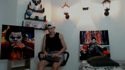 flowers109 online show from 28, 1, 2025