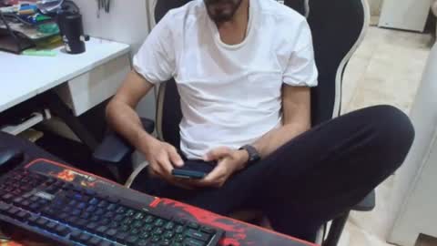 Snapshot of flowthefun chatting on 25, 6, 2026 flowthefun online show from 25, 6, 2026