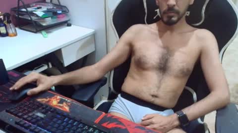 Snapshot of flowthefun chatting on 7, 7, 2026 flowthefun online show from 7, 7, 2026