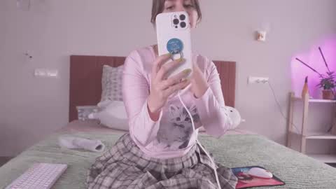 Snapshot of fluffy_hat chatting on 9, 2, 2025 Fluffy and Krut online show from 9, 2, 2025