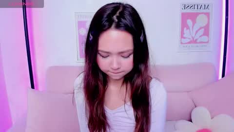 Snapshot of fluffy_rose chatting on 10, 9, 2025 Rose online show from 10, 9, 2025