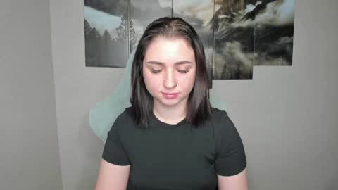 Snapshot of flufyfoxx chatting on 1, 5, 2026 Lina online show from 1, 5, 2026