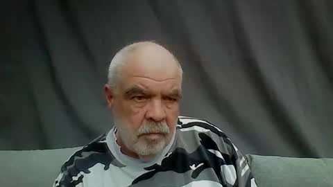 Snapshot of flutto chatting on 2, 5, 2026 flutto online show from 2, 5, 2026