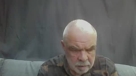 Snapshot of flutto chatting on 30, 5, 2026 flutto online show from 30, 5, 2026