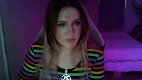 Snapshot of fluxsux chatting on 13, 10, 2025 Flux online show from 13, 10, 2025