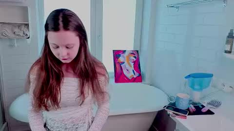 Snapshot of fondawollyung chatting on 3, 3, 2026 Mery online show from 3, 3, 2026