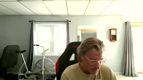 foodforcatfists online show from 12, 2, 2026