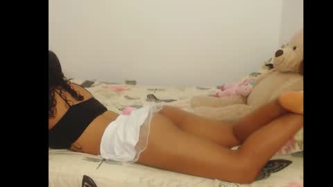 Snapshot of forbidden_games__ chatting on 3, 1, 2025 emely and felix online show from 3, 1, 2025