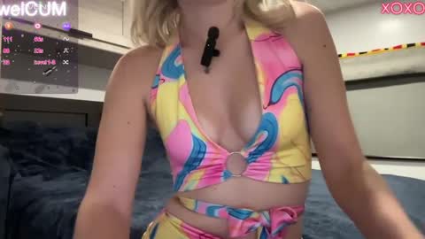 Elaine online show from 30, 1, 2025