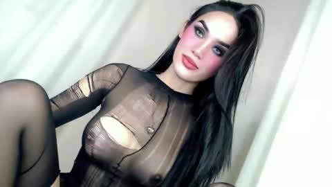 Snapshot of forget_me_not69 chatting on 27, 5, 2026 KHATRINA STACIE MARIE online show from 27, 5, 2026