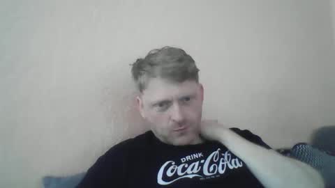 Snapshot of forgotten_lover chatting on 27, 4, 2026 forgotten_lover online show from 27, 4, 2026