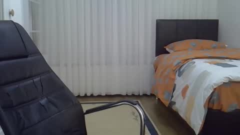 Snapshot of fortiori8 chatting on 20, 11, 2025 fortiori8 online show from 20, 11, 2025