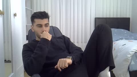 Snapshot of fortiori8 chatting on 24, 11, 2025 fortiori8 online show from 24, 11, 2025