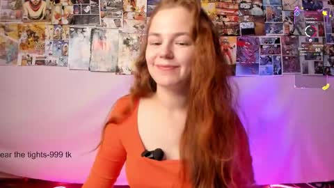 Snapshot of fox_lisaaa chatting on 12, 10, 2025 Lisa online show from 12, 10, 2025