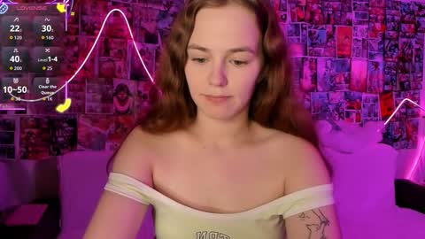 Snapshot of fox_lisaaa chatting on 3, 12, 2025 Lisa online show from 3, 12, 2025