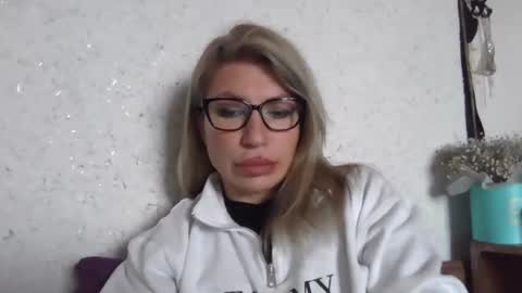 Snapshot of fox_red_lady7 chatting on 19, 1, 2026 fox_red_lady7 online show from 19, 1, 2026