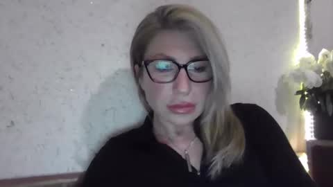 Snapshot of fox_red_lady7 chatting on 3, 2, 2026 fox_red_lady7 online show from 3, 2, 2026