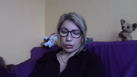 Snapshot of fox_red_lady7 chatting on 6, 2, 2026 fox_red_lady7 online show from 6, 2, 2026