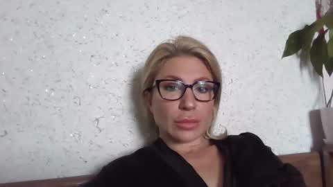 fox_red_lady7 online show from 16, 5, 2026
