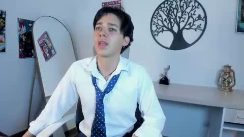 Snapshot of fox_white_ chatting on 30, 6, 2026 . FOX WHITE . online show from 30, 6, 2026
