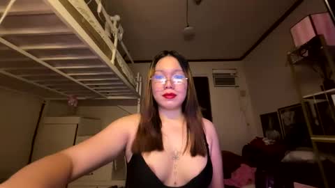 Snapshot of foxieeealona chatting on 9, 5, 2026 Alicia Baby online show from 9, 5, 2026