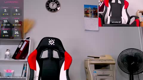 Snapshot of foxrinehelen chatting on 25, 2, 2025 Helen - My streams are Monday - Friday at 8 AM NY time online show from 25, 2, 2025