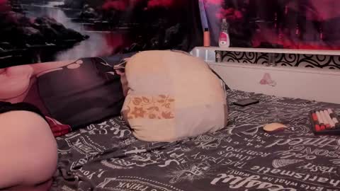 Snapshot of foxxxy_mystery chatting on 13, 4, 2026 Foxy online show from 13, 4, 2026