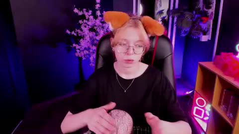 Snapshot of foxxxypolly chatting on 27, 6, 2026 Polly online show from 27, 6, 2026