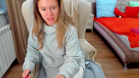 Snapshot of foxy_blond chatting on 28, 2, 2026 Foxy online show from 28, 2, 2026