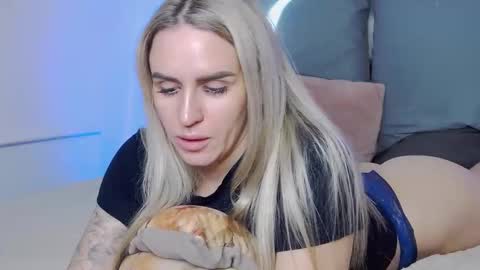 Foxy Kimmi online show from 18, 1, 2026